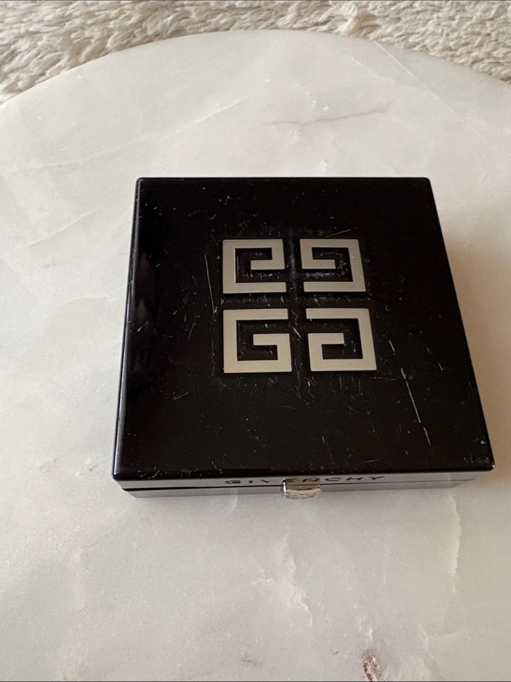 Givenchy 04 Mousseline Acidulee PRISME LIBRE Pressed Powder